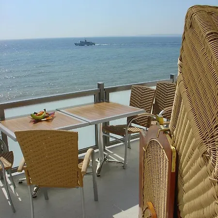 Strandhotel Rugen Hotel